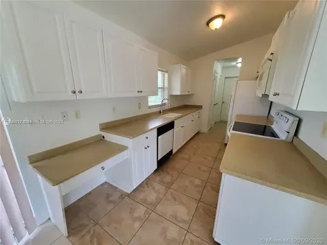 466 Rewing Street Lehigh Acres FL 33974