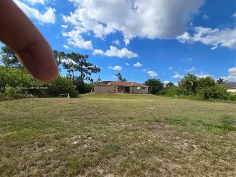 466 Rewing Street Lehigh Acres FL 33974