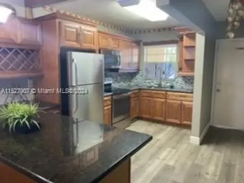 5500 SW 77th Court Miami FL 33155