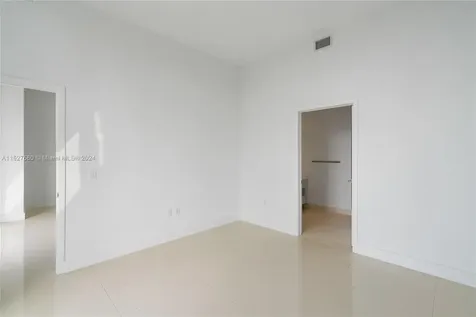 45 SW 9th Street Miami FL 33130