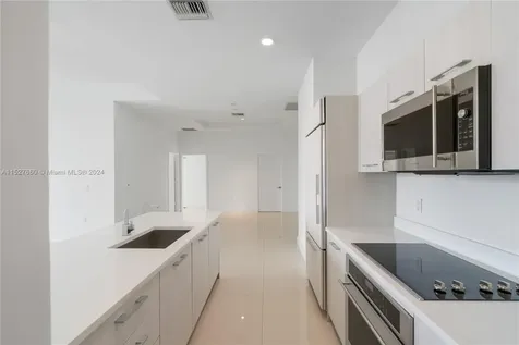 45 SW 9th Street Miami FL 33130