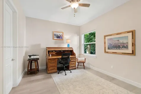6701 SW 102nd Terrace Pinecrest FL 33156