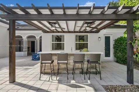 6701 SW 102nd Terrace Pinecrest FL 33156