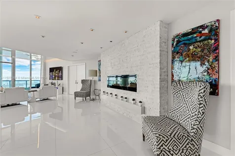 900 Biscayne Boulevard Miami FL 33132