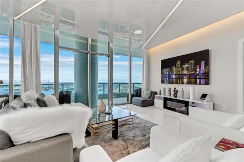 900 Biscayne Boulevard Miami FL 33132