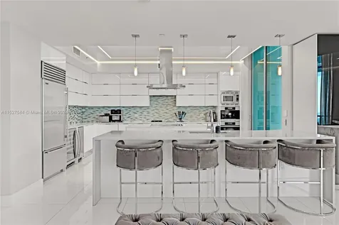 900 Biscayne Boulevard Miami FL 33132