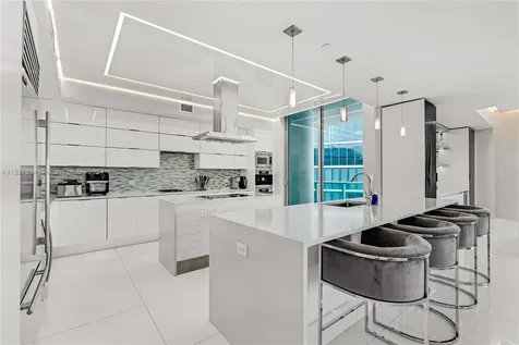 900 Biscayne Boulevard Miami FL 33132