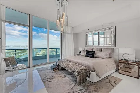 900 Biscayne Boulevard Miami FL 33132
