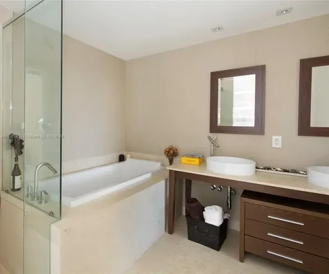 475 Brickell Avenue Miami FL 33131