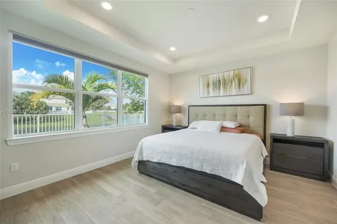 1476 Pongam Terrace Hollywood FL 33021