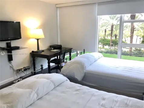 10275 Collins Avenue Bal Harbour FL 33154