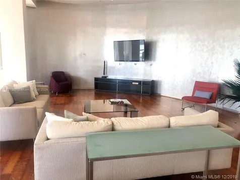10275 Collins Avenue Bal Harbour FL 33154