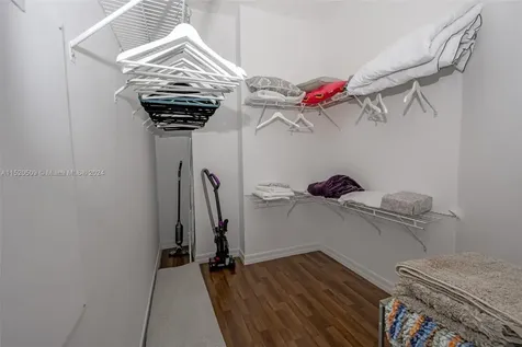 16001 Collins Avenue Sunny Isles Beach FL 33160