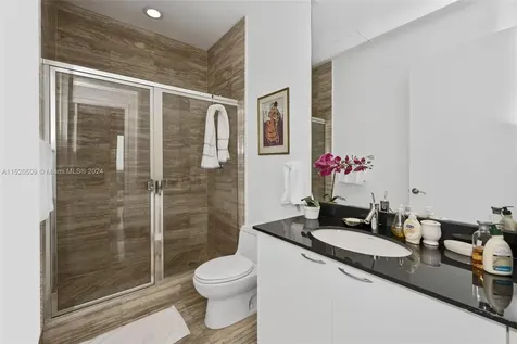 16001 Collins Avenue Sunny Isles Beach FL 33160