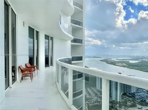 16001 Collins Avenue Sunny Isles Beach FL 33160