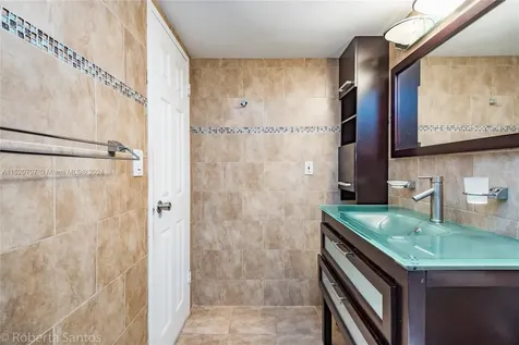 3180 S Ocean Drive Hallandale Beach FL 33009