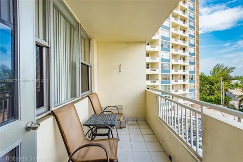 3180 S Ocean Drive Hallandale Beach FL 33009