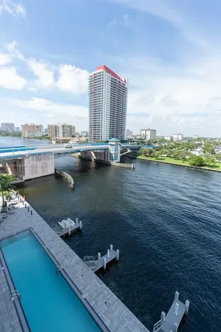 4010 S Ocean Drive Hollywood FL 33019