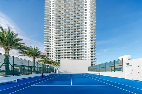 4010 S Ocean Drive Hollywood FL 33019