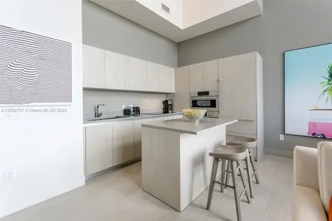 4010 S Ocean Drive Hollywood FL 33019