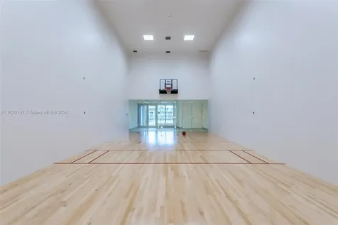 4010 S Ocean Drive Hollywood FL 33019