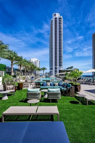 4010 S Ocean Drive Hollywood FL 33019