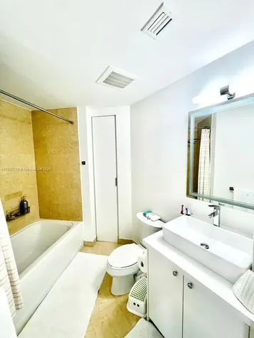 19900 E Country Club Drive Aventura FL 33180