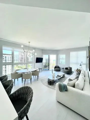 19900 E Country Club Drive Aventura FL 33180