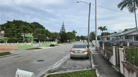 640 E 6th Street Hialeah FL 33010