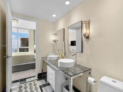 485 Brickell Avenue Miami FL 33131