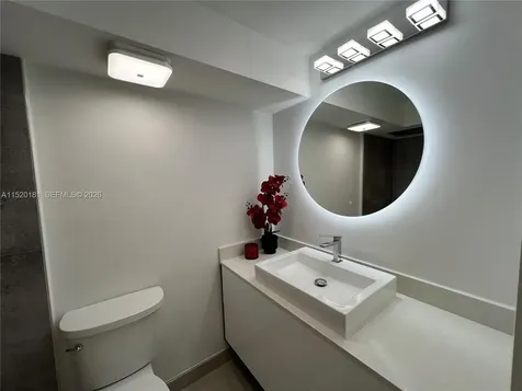 Sunny Isles Beach FL 33160