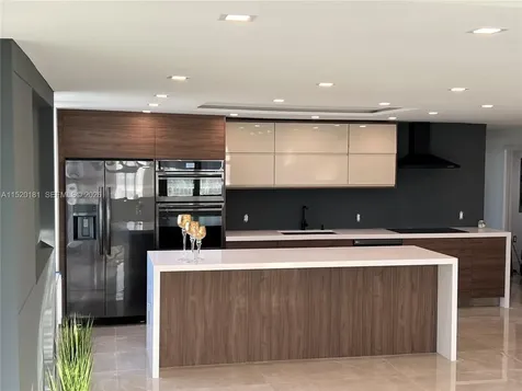 Sunny Isles Beach FL 33160