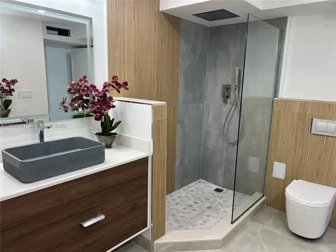 Sunny Isles Beach FL 33160
