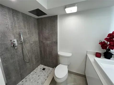 Sunny Isles Beach FL 33160