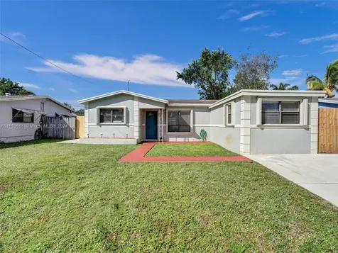 2100 N 61st Terrace Hollywood FL 33024