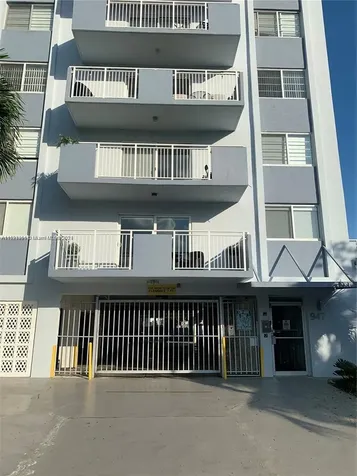 947 Lenox Avenue Miami Beach FL 33139