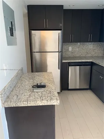 947 Lenox Avenue Miami Beach FL 33139