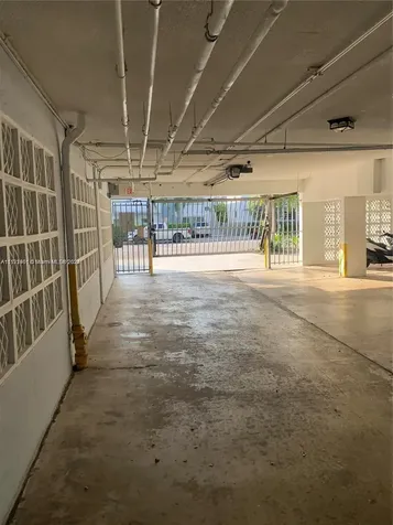 947 Lenox Avenue Miami Beach FL 33139