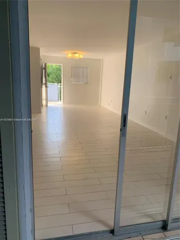 947 Lenox Avenue Miami Beach FL 33139
