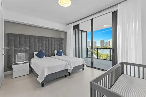 5500 Island Estates Drive Aventura FL 33160