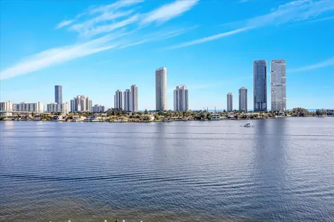 5500 Island Estates Drive Aventura FL 33160