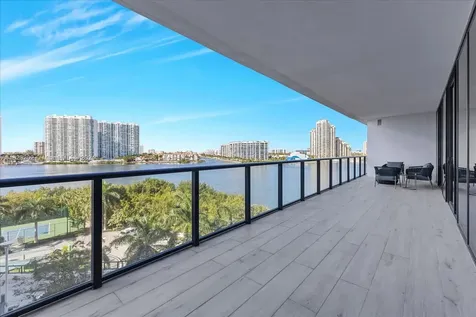 5500 Island Estates Drive Aventura FL 33160