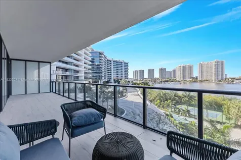 5500 Island Estates Drive Aventura FL 33160