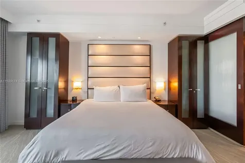 4391 Collins Avenue Miami Beach FL 33140