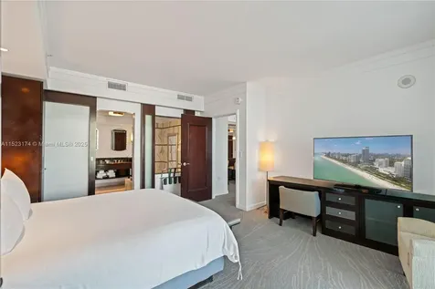4391 Collins Avenue Miami Beach FL 33140