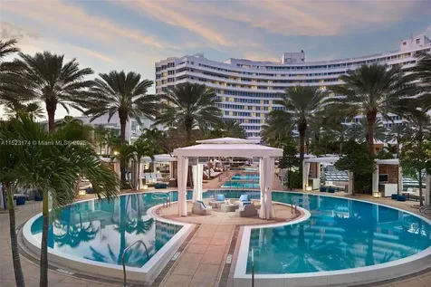 4391 Collins Avenue Miami Beach FL 33140