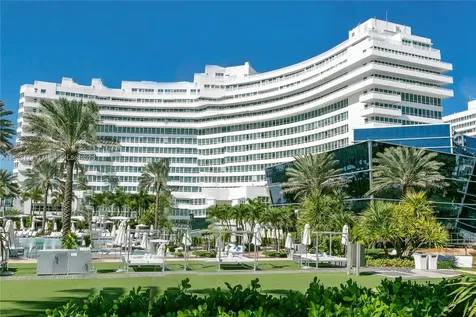4391 Collins Avenue Miami Beach FL 33140