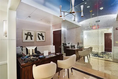 4391 Collins Avenue Miami Beach FL 33140
