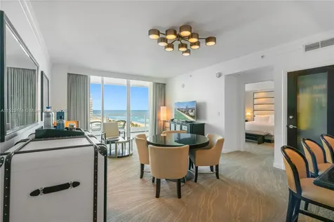 4391 Collins Avenue Miami Beach FL 33140