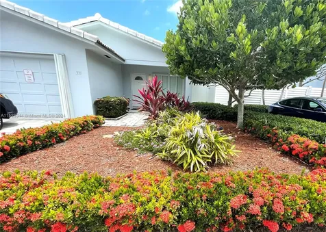 331 Desoto Street Hollywood FL 33019